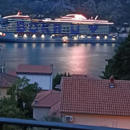 Bay View Apartments Kotor Luaran gambar