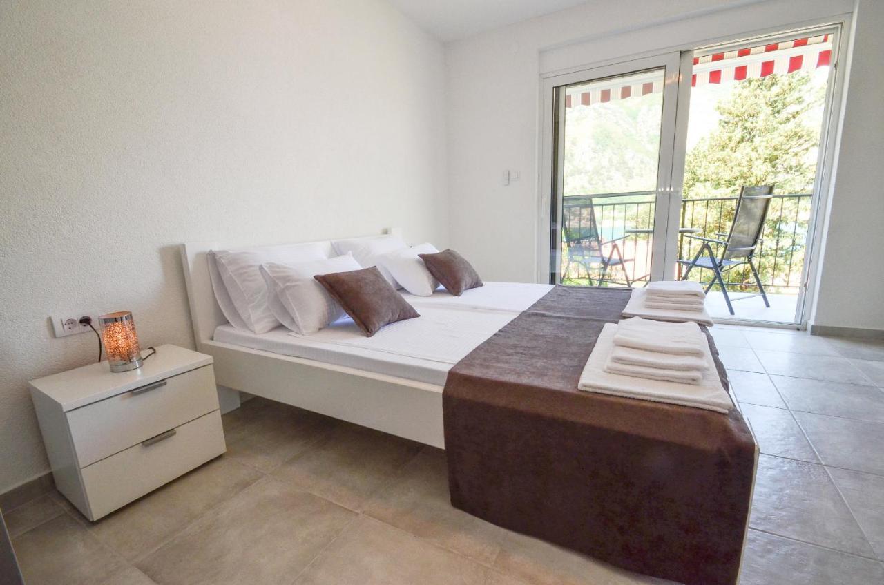 Bay View Apartments Kotor Luaran gambar