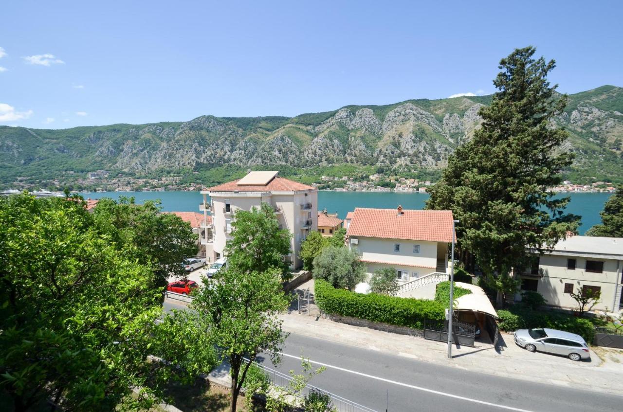 Bay View Apartments Kotor Luaran gambar
