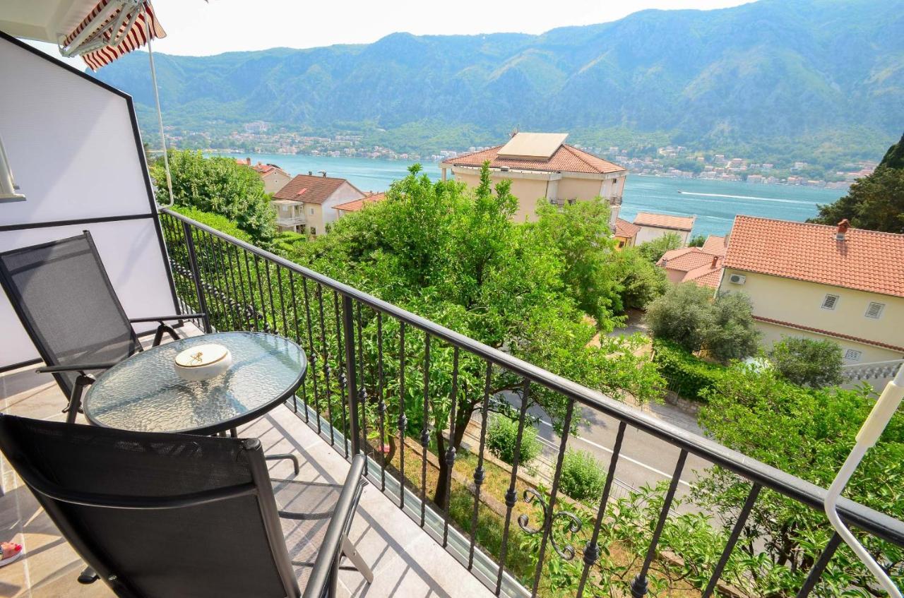 Bay View Apartments Kotor Luaran gambar