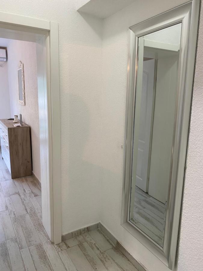 Bay View Apartments Kotor Luaran gambar
