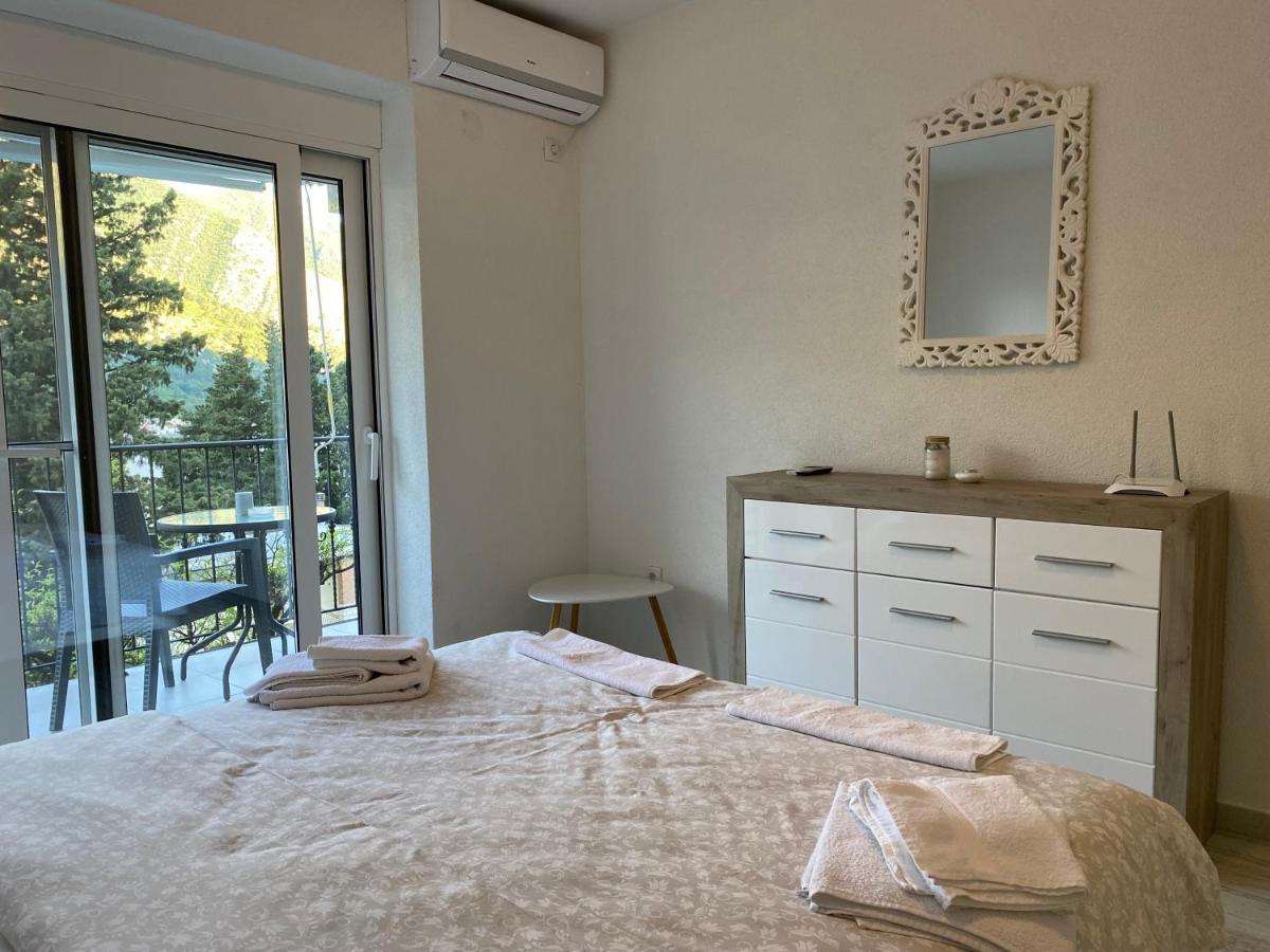 Bay View Apartments Kotor Luaran gambar