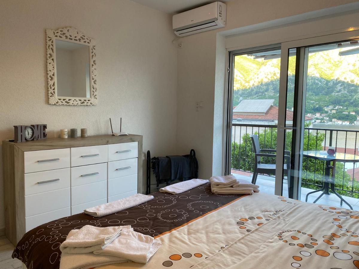Bay View Apartments Kotor Luaran gambar