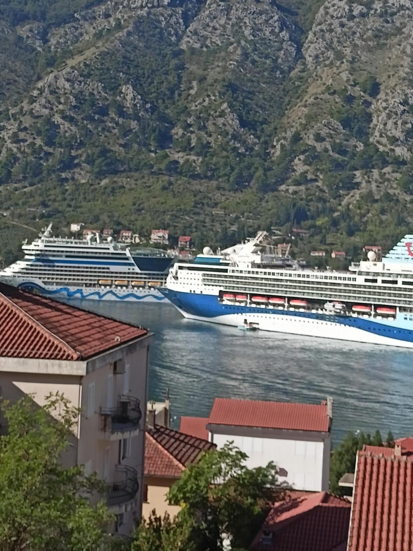 Bay View Apartments Kotor Luaran gambar
